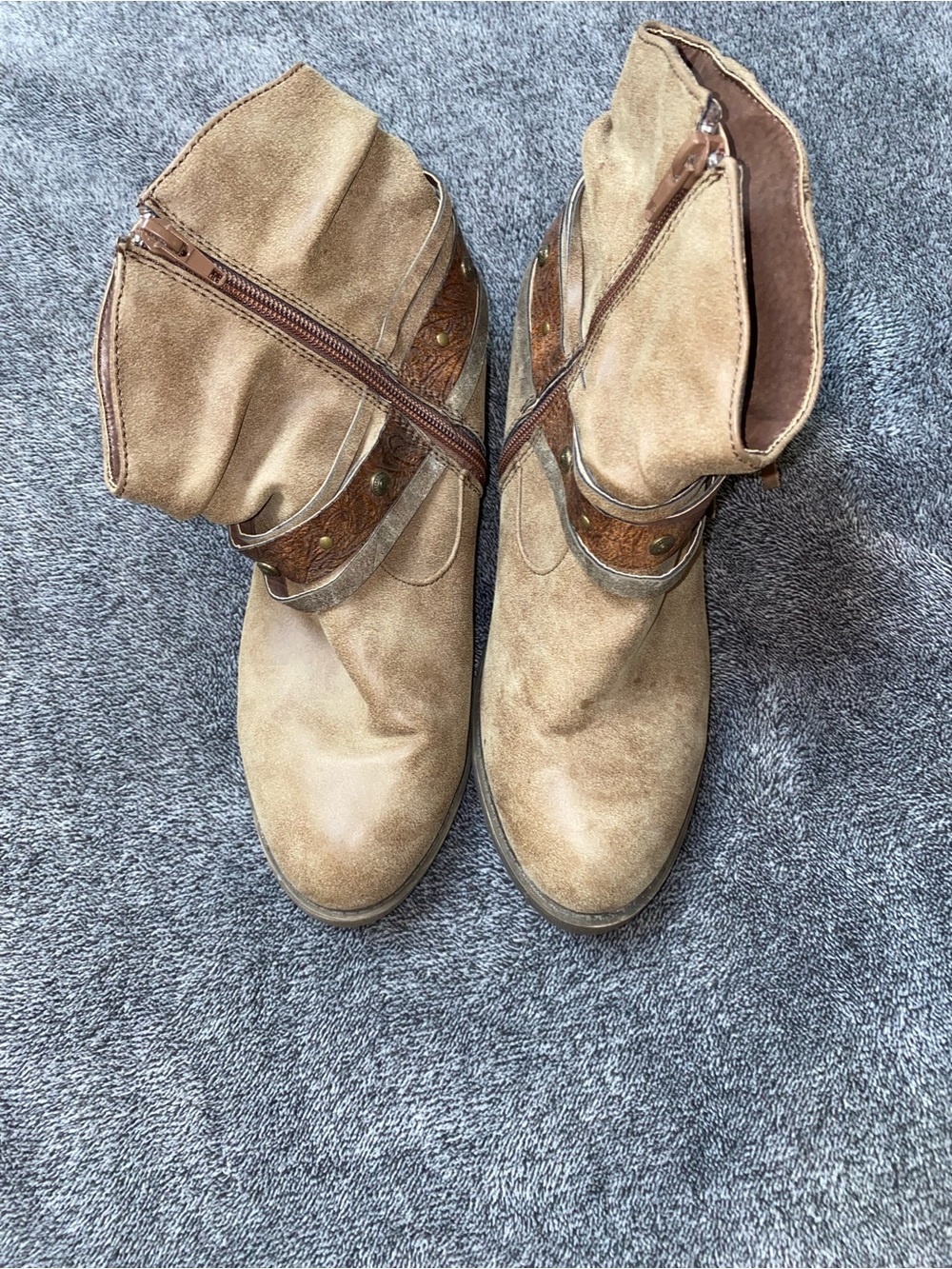 Maurices Tan Western Ankle Booties Size 9 Leather Detail Stacked Heel Boho - Picture 3 of 7
